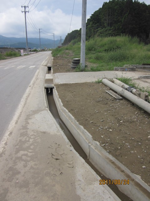 側溝②