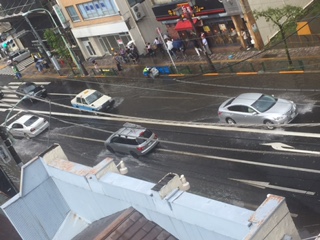 通り雨は「休みましょう」っていうサインです