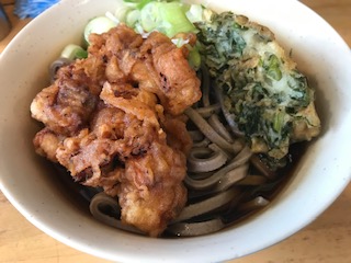 事務所近くの太蕎麦（田舎蕎麦）が旨い